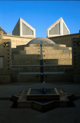 Dezful Cultural Center in Iran by Farhad Ahmadi  002 