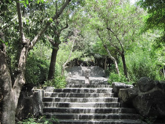 Ferdowsi Garden extension of Jamshidiye stone park in Tehran  2 
