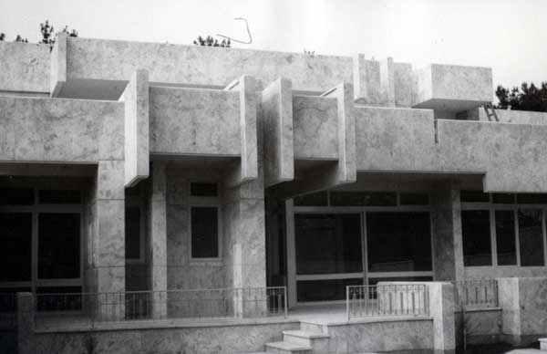 Ghasemi House by David Oshana  5 