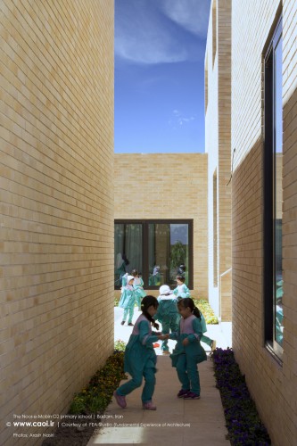 The Noor e Mobin G2 primary school in Bastam FEA Studio Iranian Architecture  15 