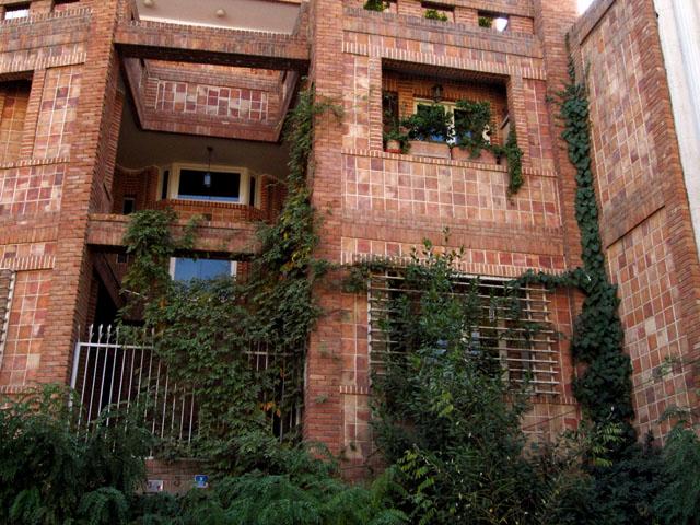 Qeytarieh Apartment House in Tehran by Massoud Afsarmanesh  3 
