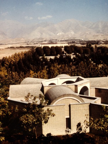Iran Center for Management Studies by nader ardalan  016 