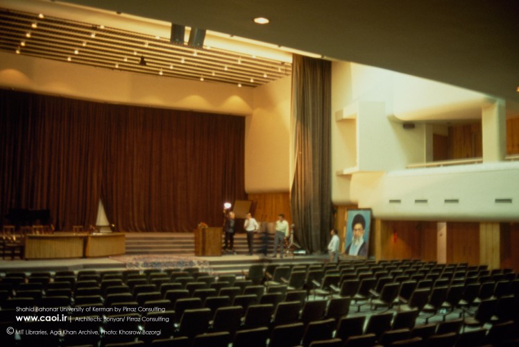 Shahid Bahonar University of Kerman  125 
