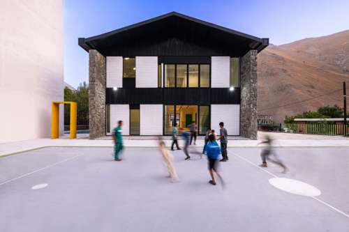 Alborz Polekhabi School