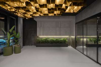 Kazhe Lounge